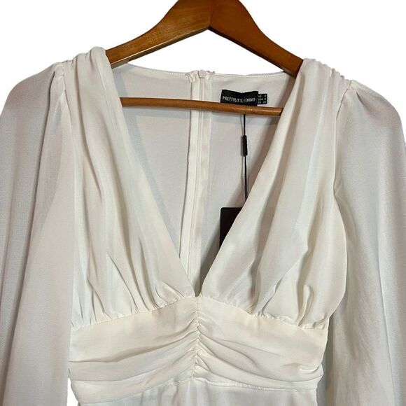 NWT! PrettyLittleThing white me she ruched body suit - Picture 3 of 15